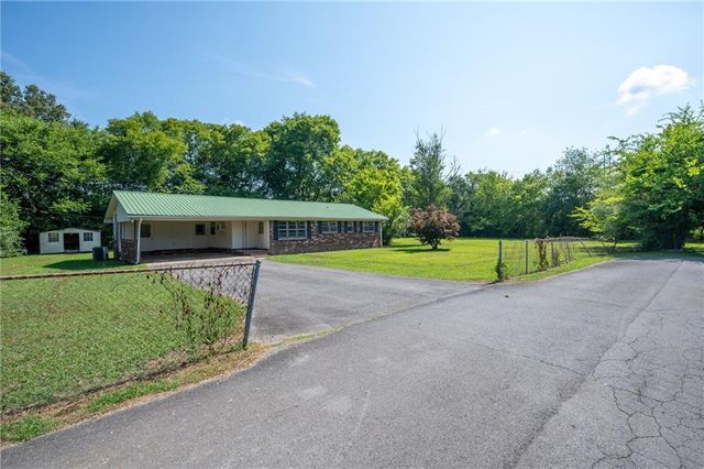 168 Holcomb Road, Calhoun, GA 30701