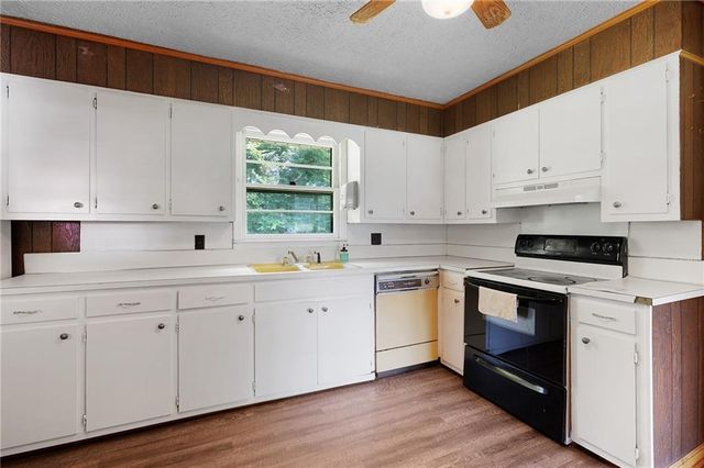 168 Holcomb Road, Calhoun, GA 30701