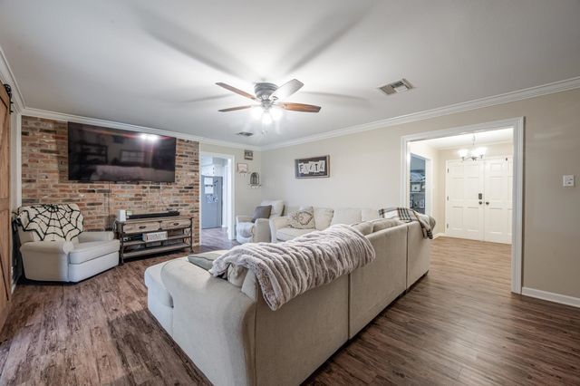 206 Glenn St, Thibodaux, LA 70301