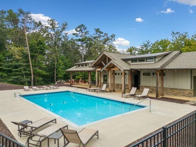 145 Pinnacle Way, Ellijay, GA 30540