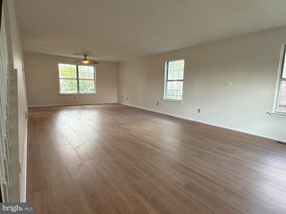 17 WITHAMS RD, Newark, DE 19711
