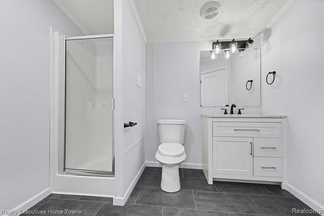 59227 Lewis Ln, New Haven, MI 48048