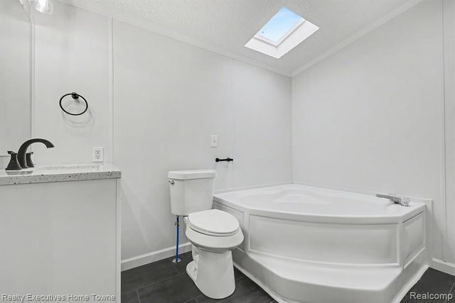 59227 Lewis Ln, New Haven, MI 48048