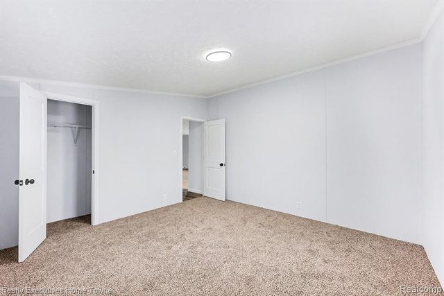 59227 Lewis Ln, New Haven, MI 48048