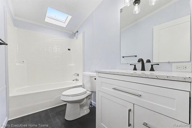 59227 Lewis Ln, New Haven, MI 48048