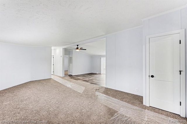 59227 Lewis Ln, New Haven, MI 48048