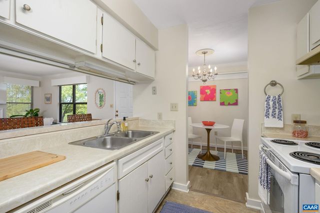 338 SOUTH PANTOPS DR, Charlottesville, VA 22911