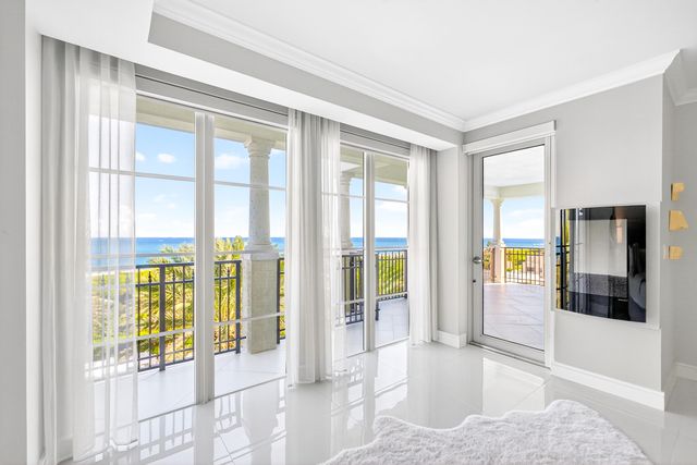155 Ocean Avenue 502, Palm Beach Shores, FL 33404