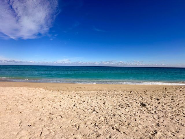 155 Ocean Avenue 502, Palm Beach Shores, FL 33404