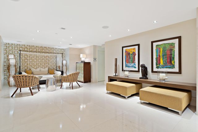 155 Ocean Avenue 502, Palm Beach Shores, FL 33404