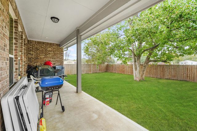 317 S Idaho Street, La Porte, TX 77571