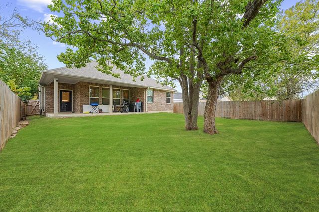 317 S Idaho Street, La Porte, TX 77571