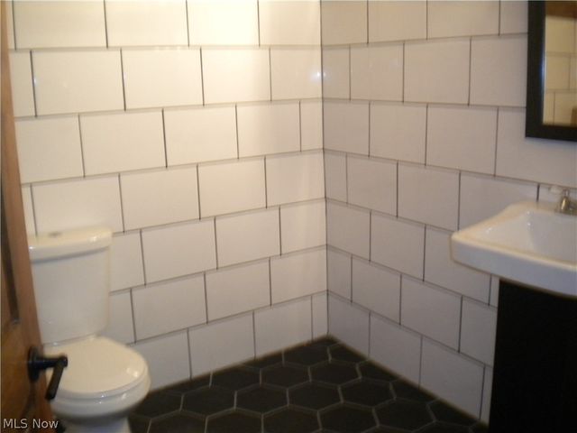 164 2nd Street NW, Barberton, OH 44203