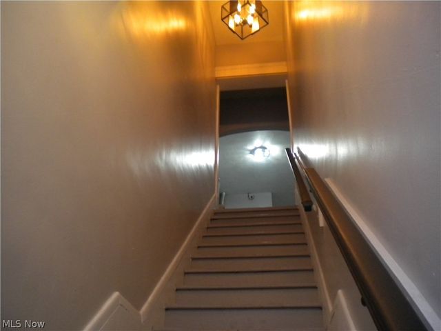 164 2nd Street NW, Barberton, OH 44203