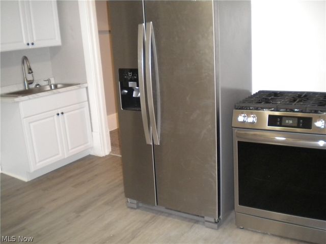 164 2nd Street NW, Barberton, OH 44203