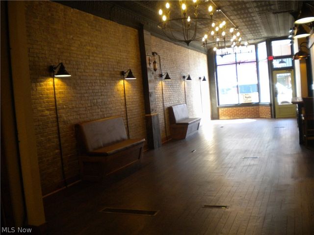 164 2nd Street NW, Barberton, OH 44203