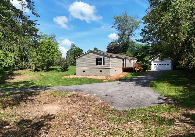 69 Wintermute Drive, Blairsville, GA 30512