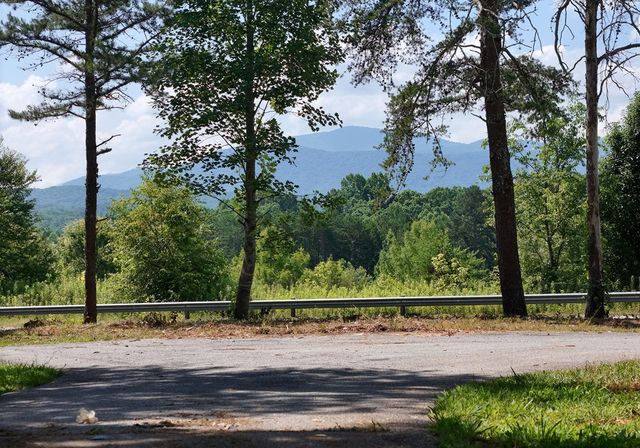 69 Wintermute Drive, Blairsville, GA 30512