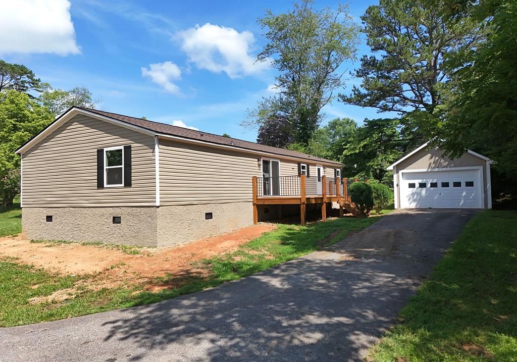 69 Wintermute Drive, Blairsville, GA 30512