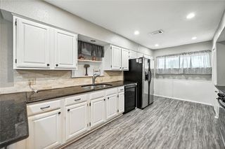 2904 Mark Twain Drive, Farmers Branch, TX 75234
