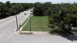 2447 E Vickery Boulevard, Fort Worth, TX 76105