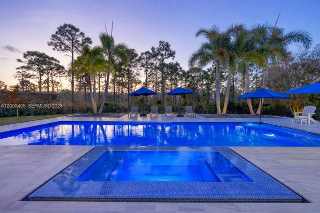 8150 SE Grassy Hollow Trl, Jupiter, FL 33458