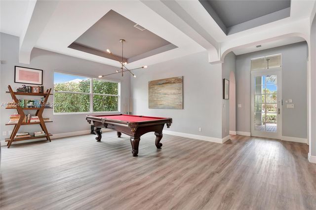 8150 SE Grassy Hollow Trl, Jupiter, FL 33458