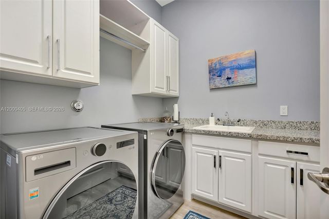 8150 SE Grassy Hollow Trl, Jupiter, FL 33458