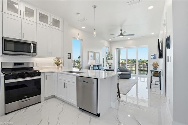 855 Lagoon ST 1, Fort Myers Beach, FL 33931