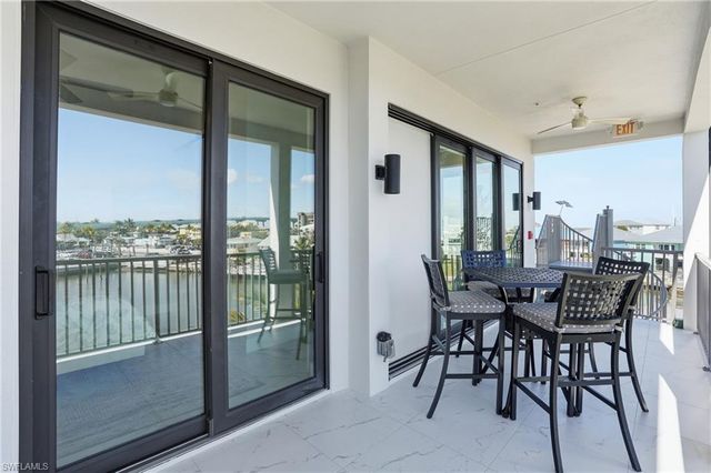 855 Lagoon ST 1, Fort Myers Beach, FL 33931