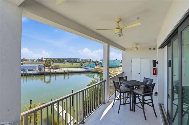 855 Lagoon ST 1, Fort Myers Beach, FL 33931