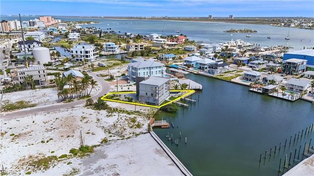 855 Lagoon ST 1, Fort Myers Beach, FL 33931
