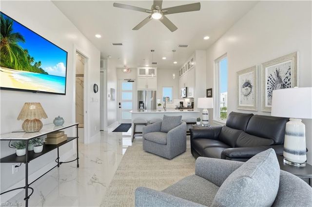 855 Lagoon ST 1, Fort Myers Beach, FL 33931