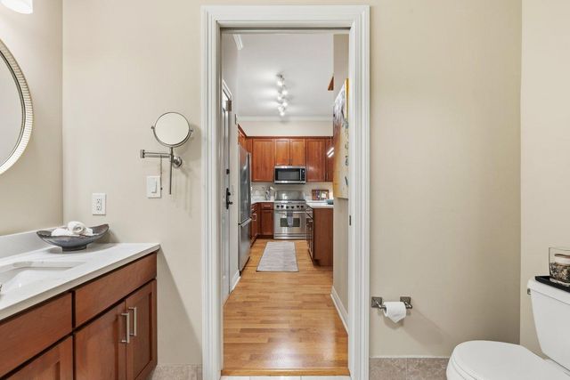 370 Marshall Avenue 102, Saint Paul, MN 55102