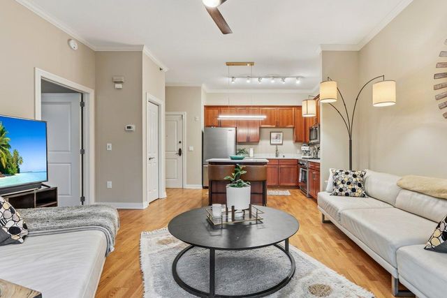 370 Marshall Avenue 102, Saint Paul, MN 55102