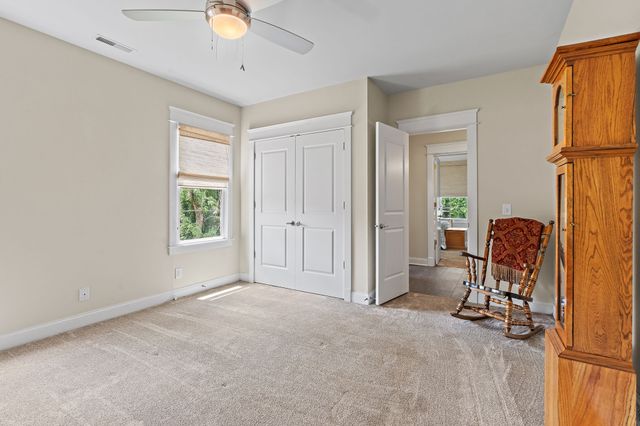 3808 Cross Creek Rd, Nashville, TN 37215