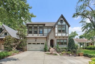 3808 Cross Creek Rd, Nashville, TN 37215