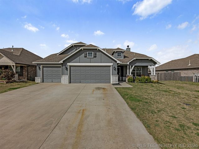 7403 E 87th Street N, Owasso, OK 74055