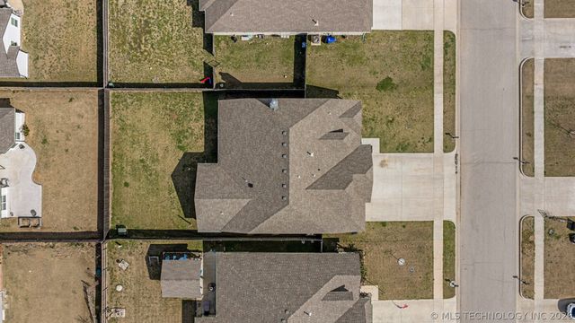 7403 E 87th Street N, Owasso, OK 74055