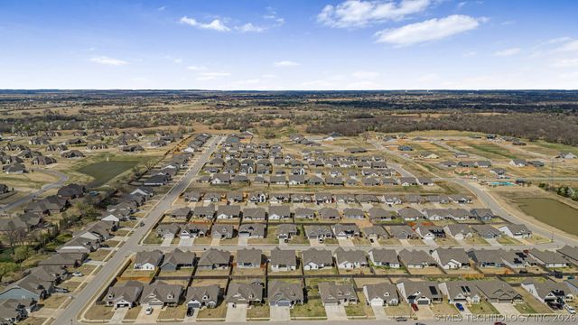 7403 E 87th Street N, Owasso, OK 74055