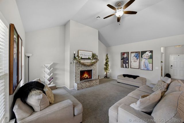 7403 E 87th Street N, Owasso, OK 74055