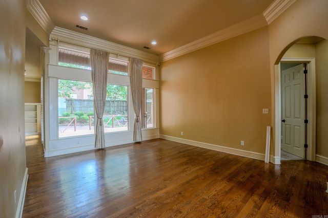 44 Longwell Loop, Little Rock, AR 72211