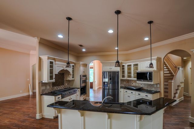 44 Longwell Loop, Little Rock, AR 72211