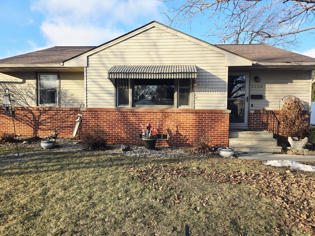 2109 4th Avenue SE, Austin, MN 55912