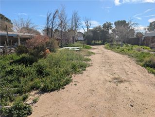 180 Camp Fire, California City, CA 93505