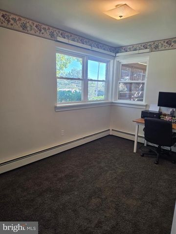 1906 COLONIAL RD, Harrisburg, PA 17112