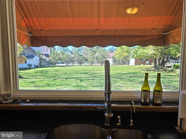 1906 COLONIAL RD, Harrisburg, PA 17112