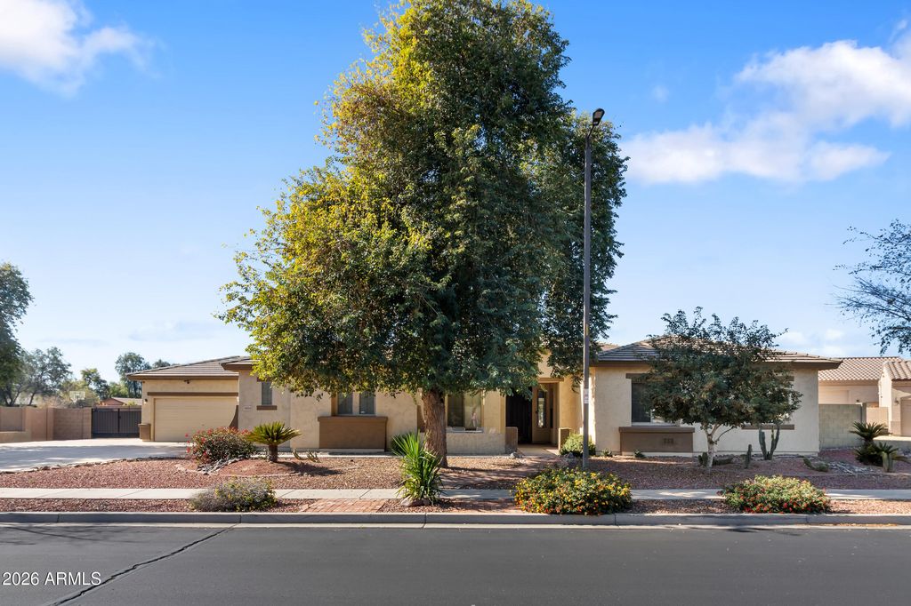 5634 N 82ND Avenue, Glendale, AZ 85303 — photo 2
