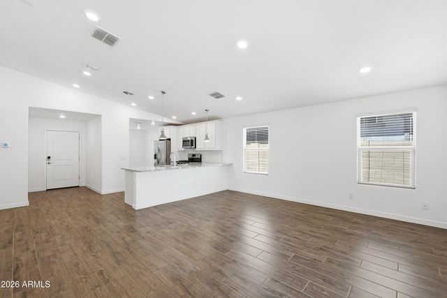 348 W TAMARACK Drive, San Tan Valley, AZ 85140