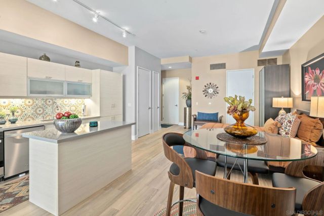 350 W Ash St 809, San Diego, CA 92101
